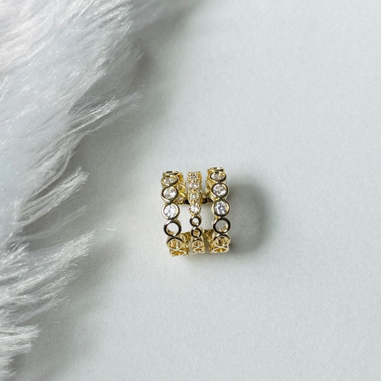 Round Flow 3 Line Cuff