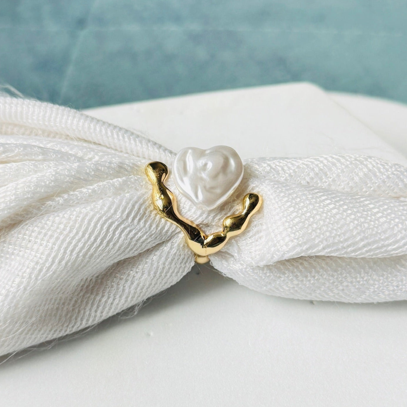 Heart V Ring