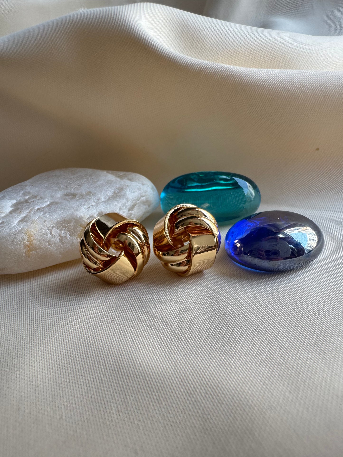Rib Small Round Earrings