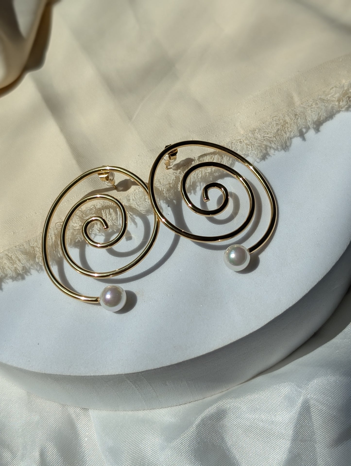 Spiral Pearl Earring