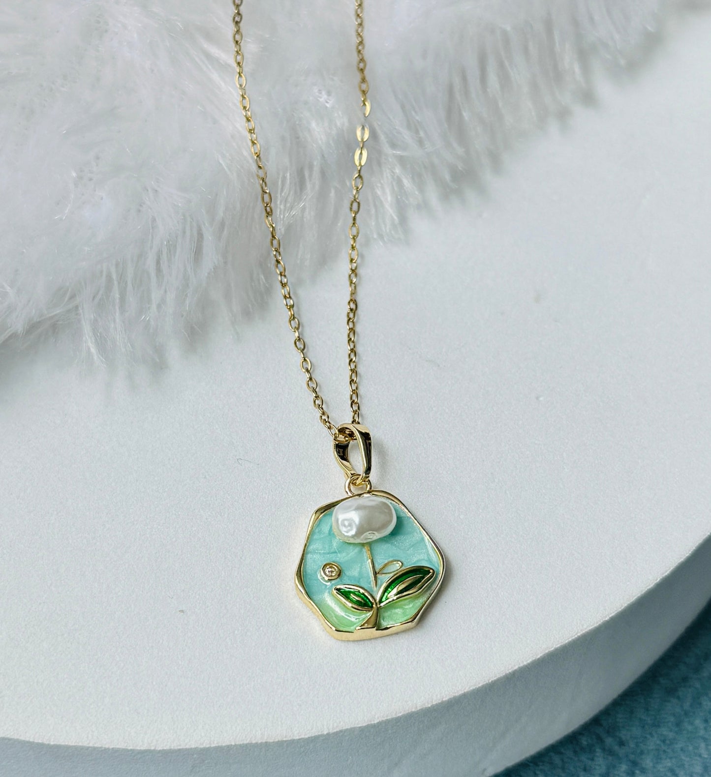 Sky Flower Pearl Chain
