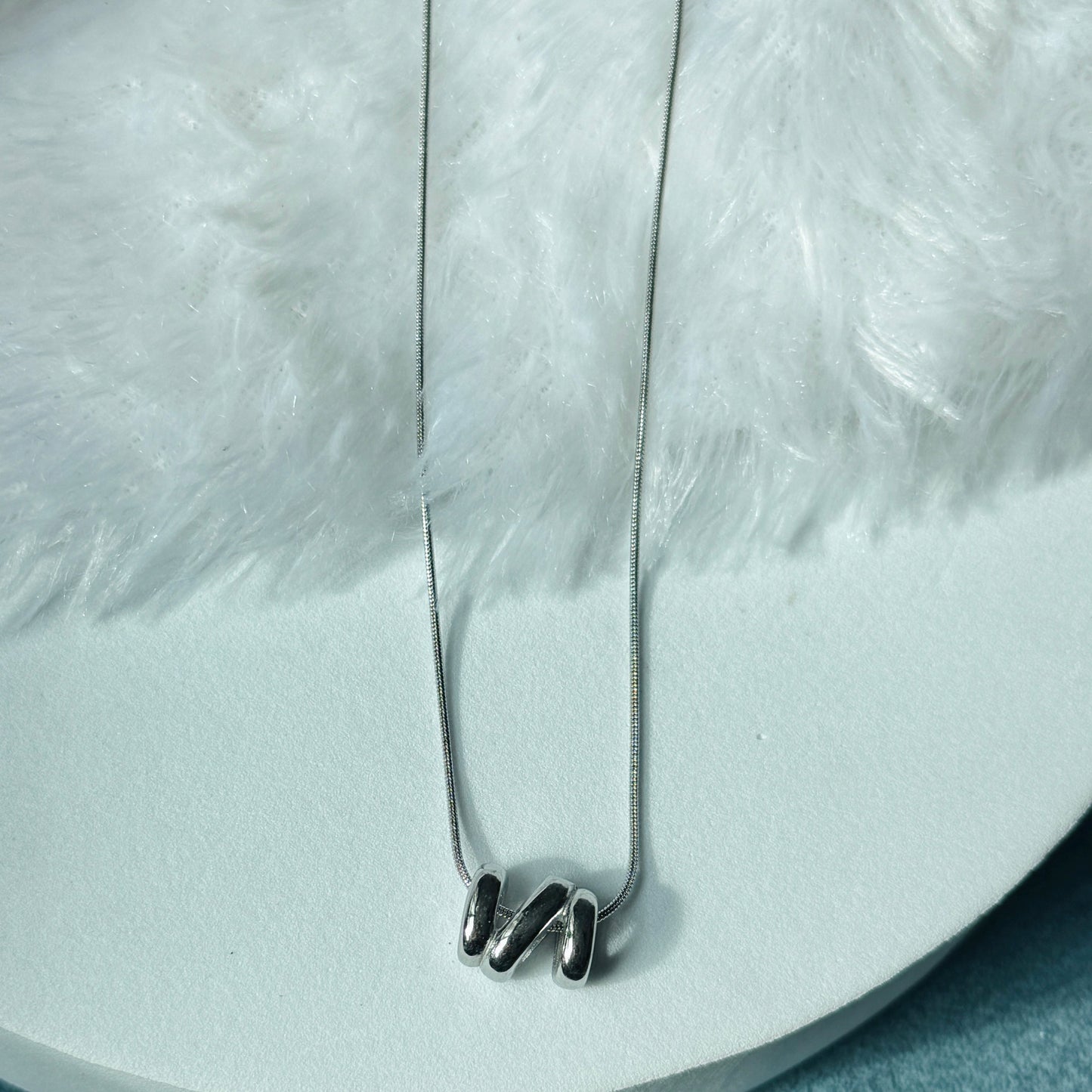 Trinity Line Chain
