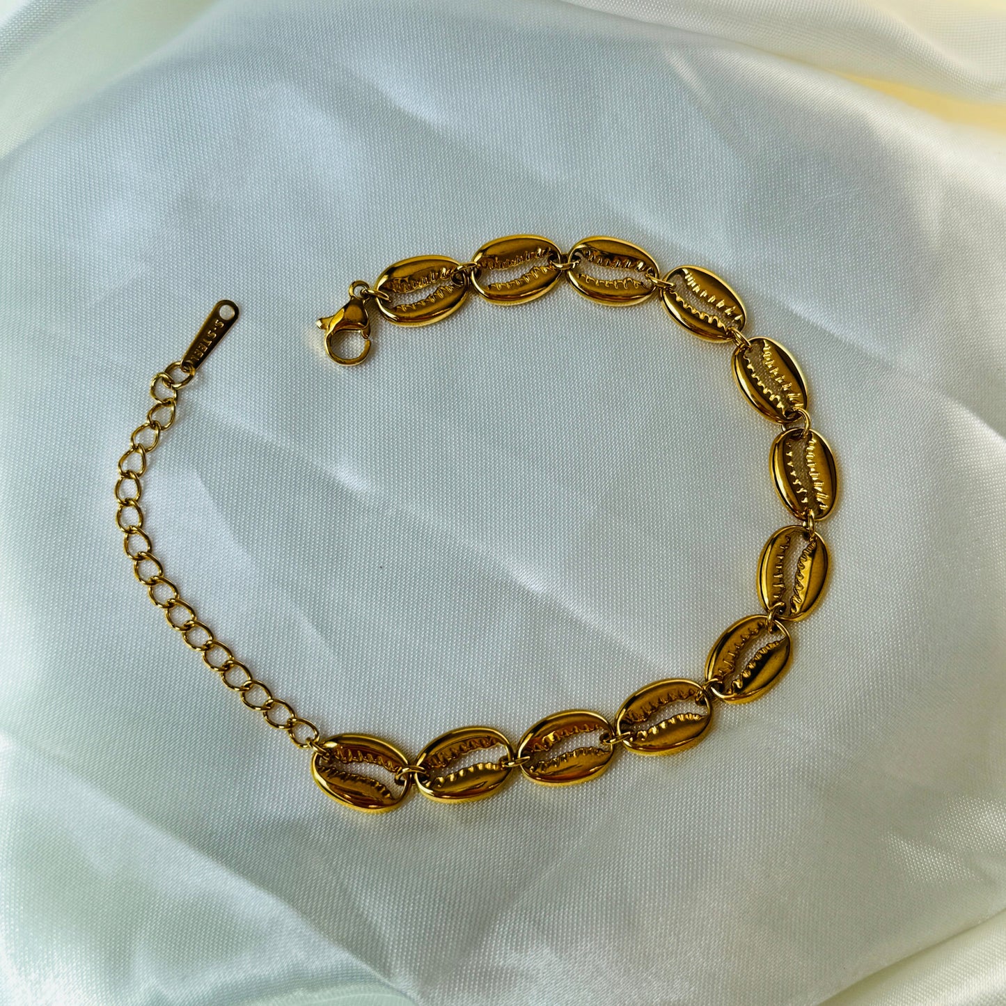 Sierra Shell Bracelet