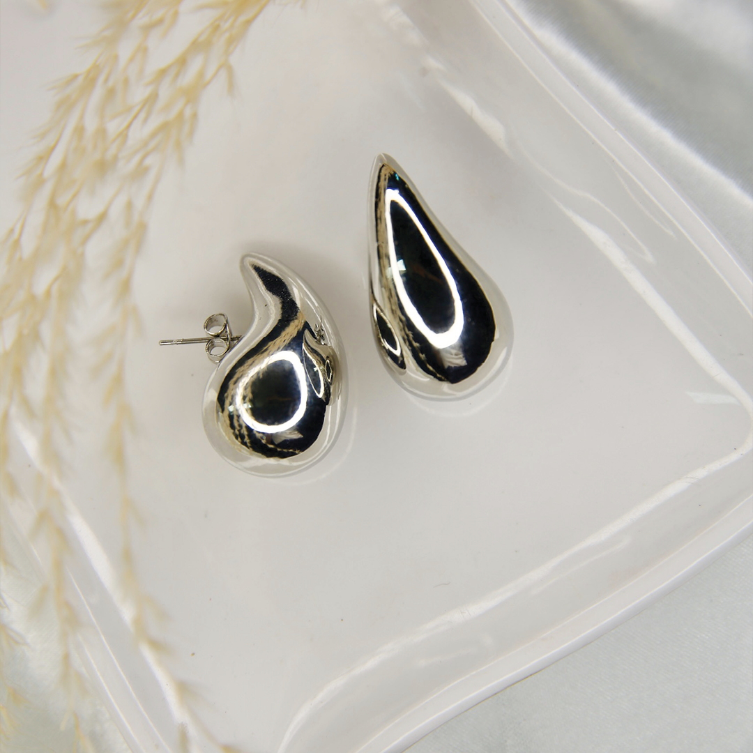 Tear drop big earrings