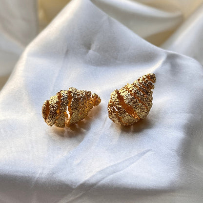 Tear Drop Spiral Earrings