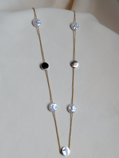 Zephyra Pearl Mala Chain