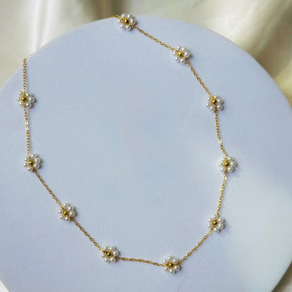 White Flower Chain