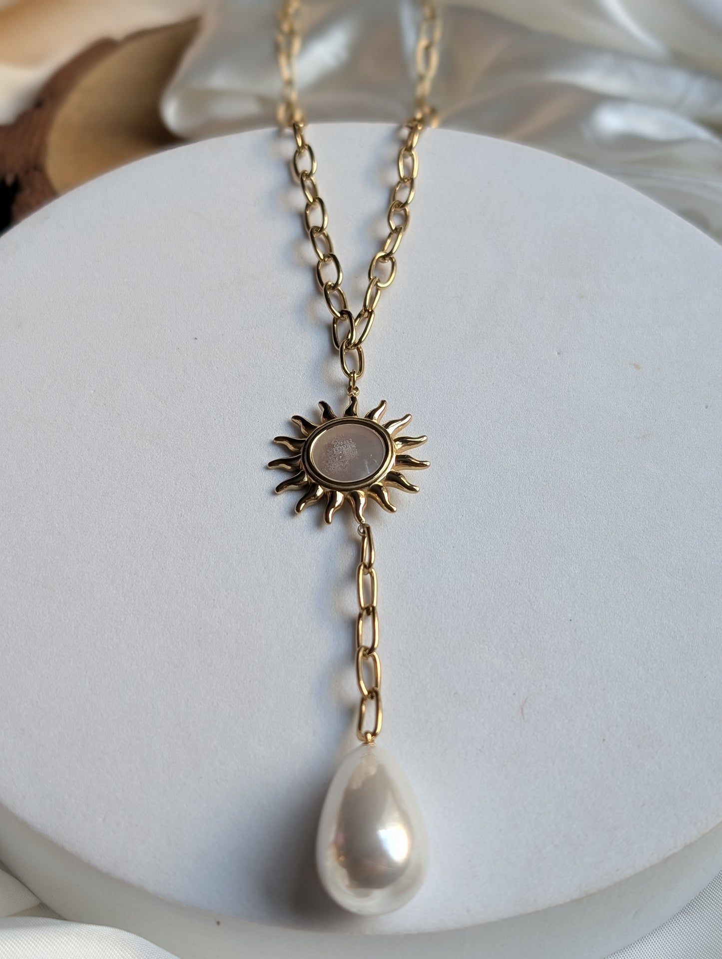 Mirenza Sun Pearl Chain