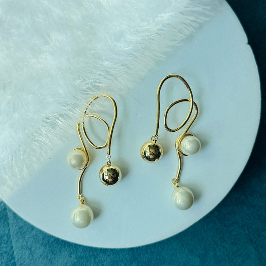 Gold Vine Pearl Ball Earring