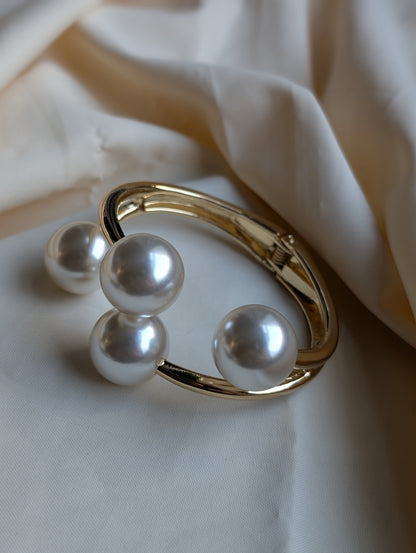 4 Pearl Kada