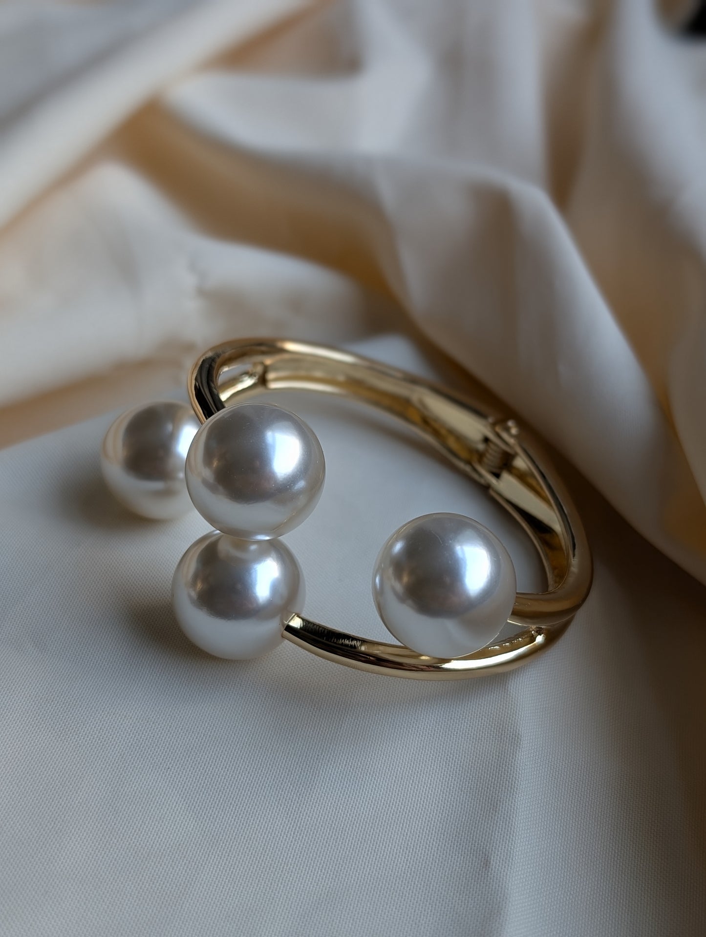 4 Pearl Kada