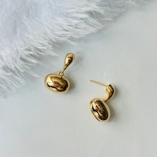 Oval Gold Earring