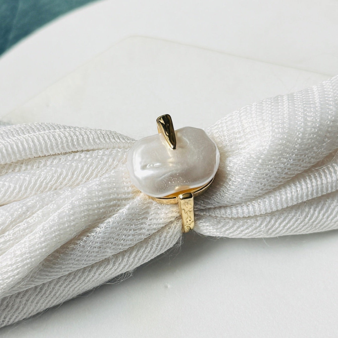 Oval Pearl Ring
