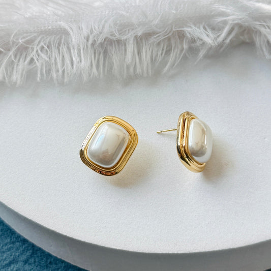 Rectangle Pearl Stud