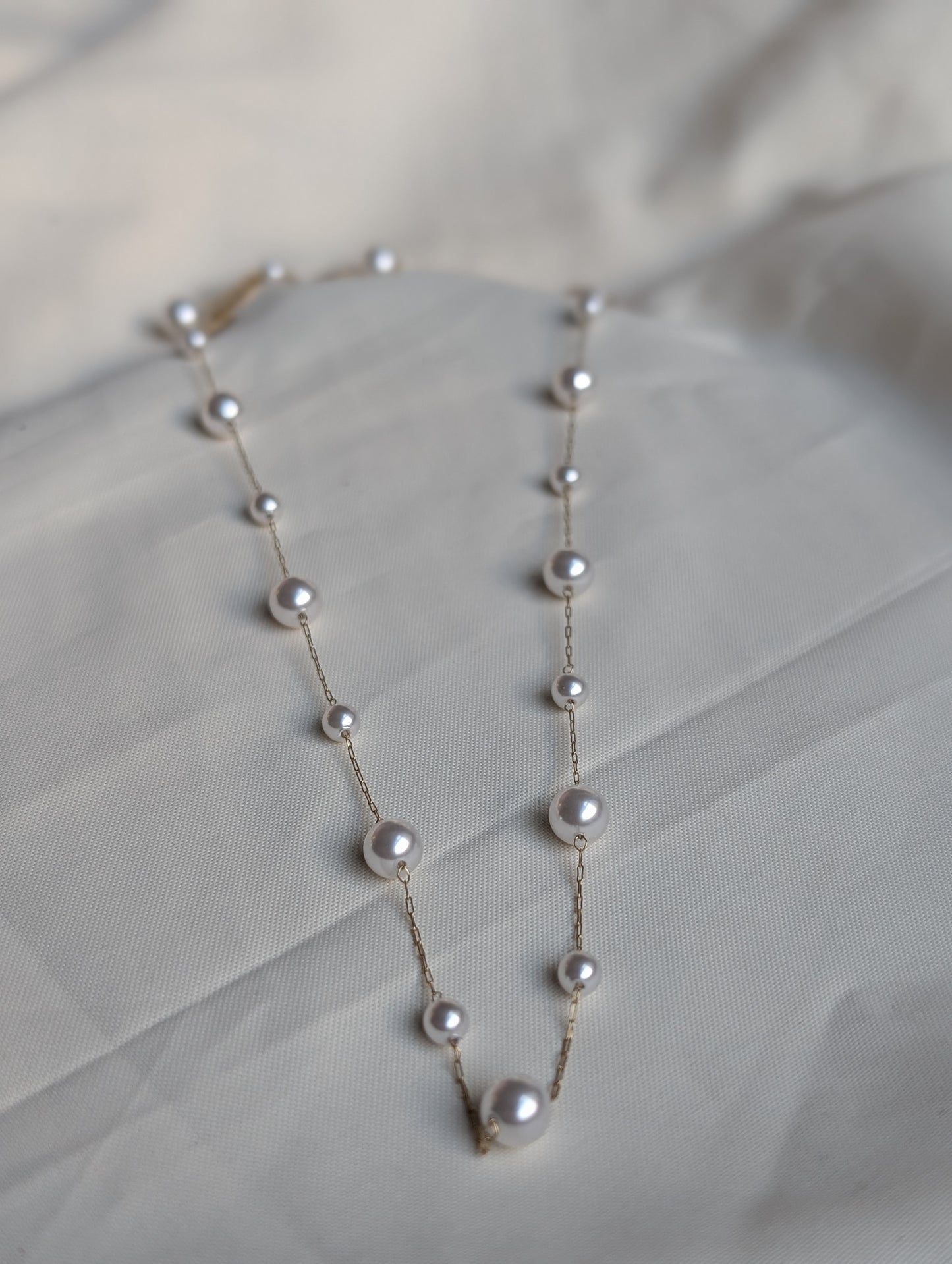Velisse Pearl Dainty Mala