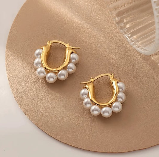 U Pearl Earrings