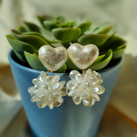 Heartfelt Bloom Earring