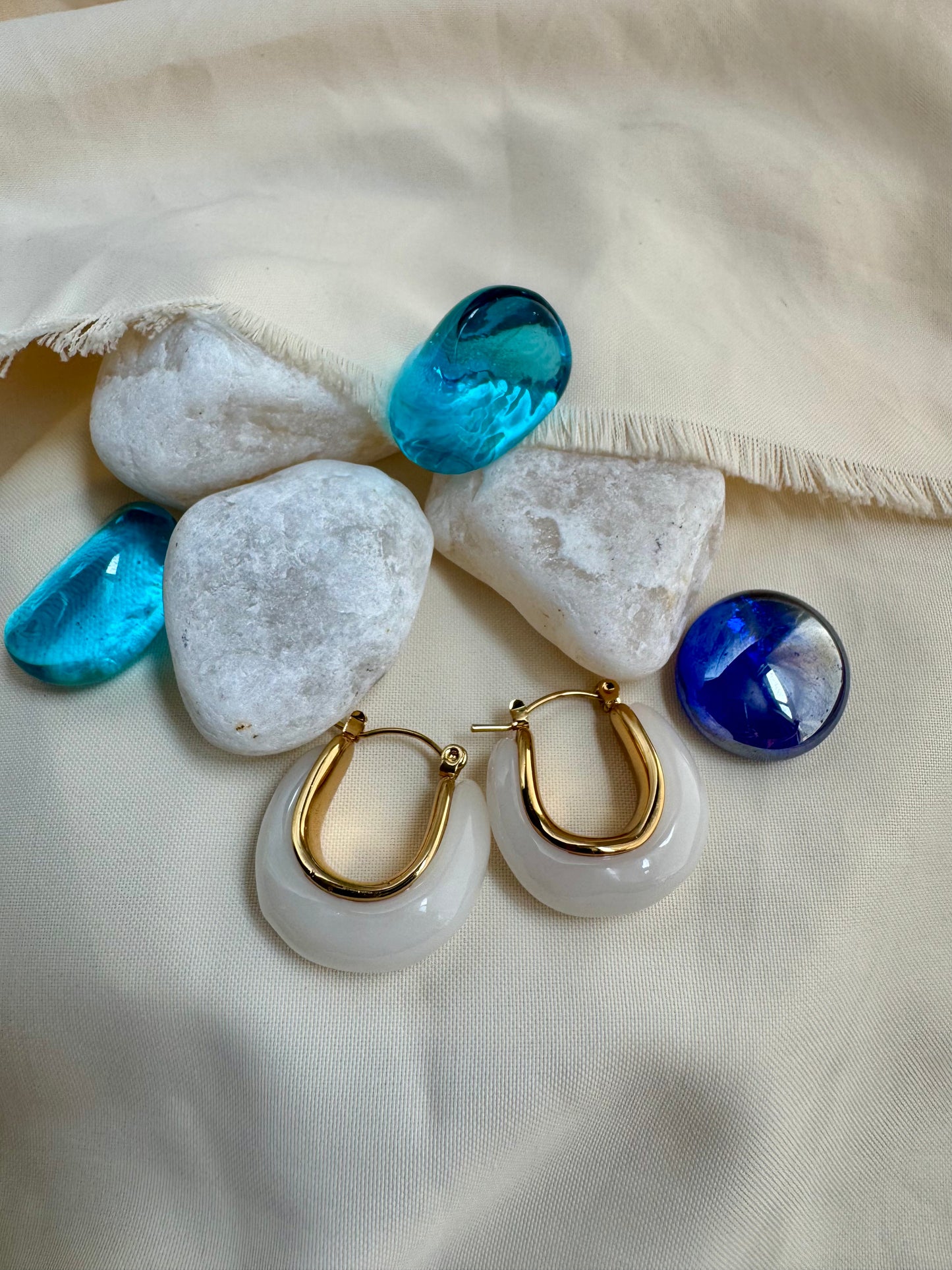 Marble U Hoops