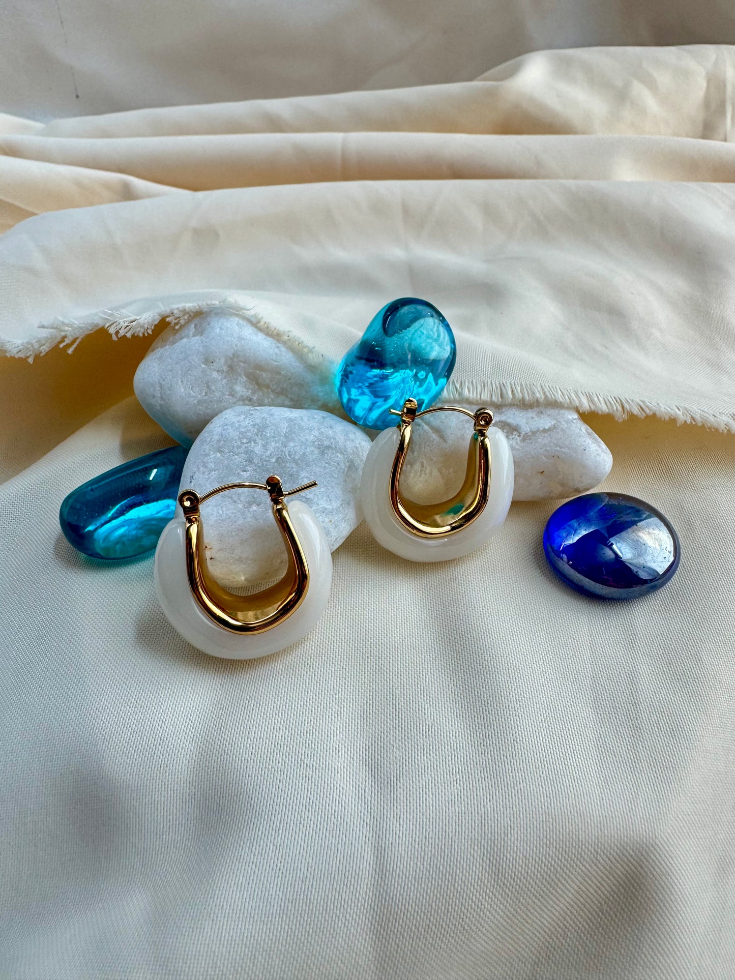 Marble U Hoops