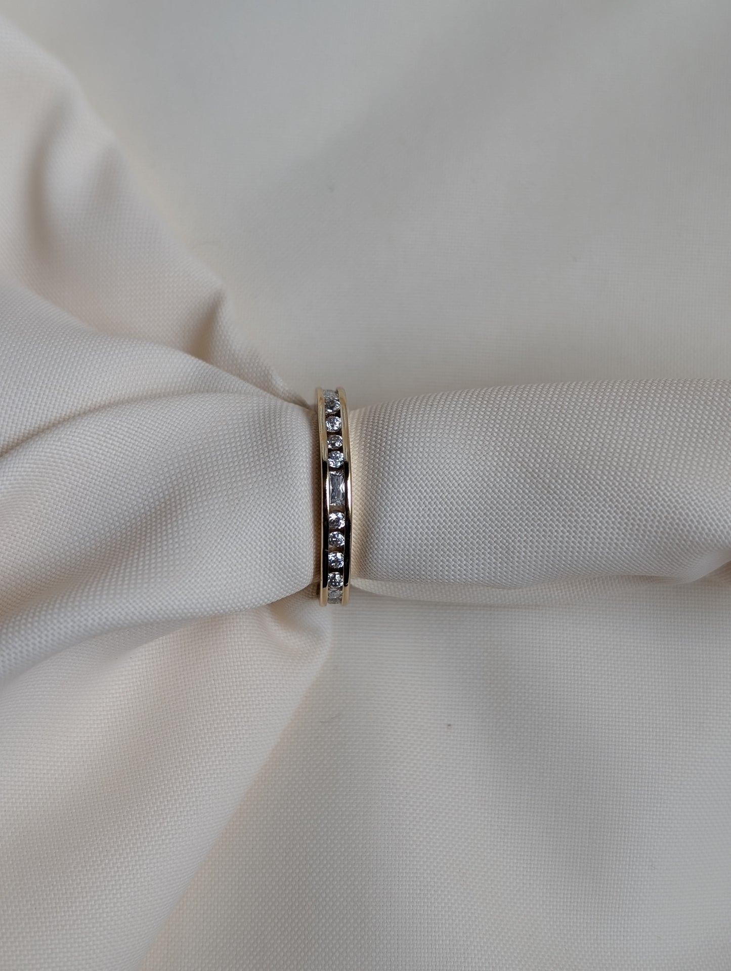 Star Stone Ring