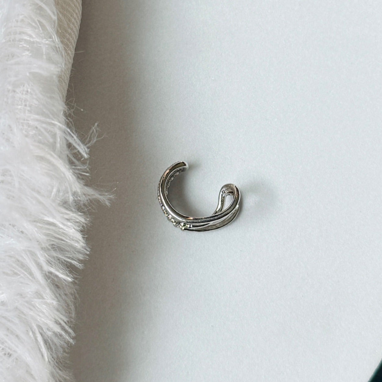 3 Line Stone Ball Cuff
