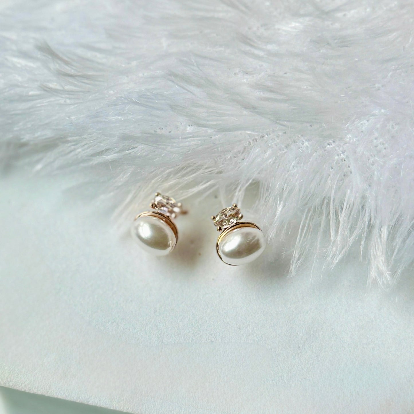 Oval Gem Stud