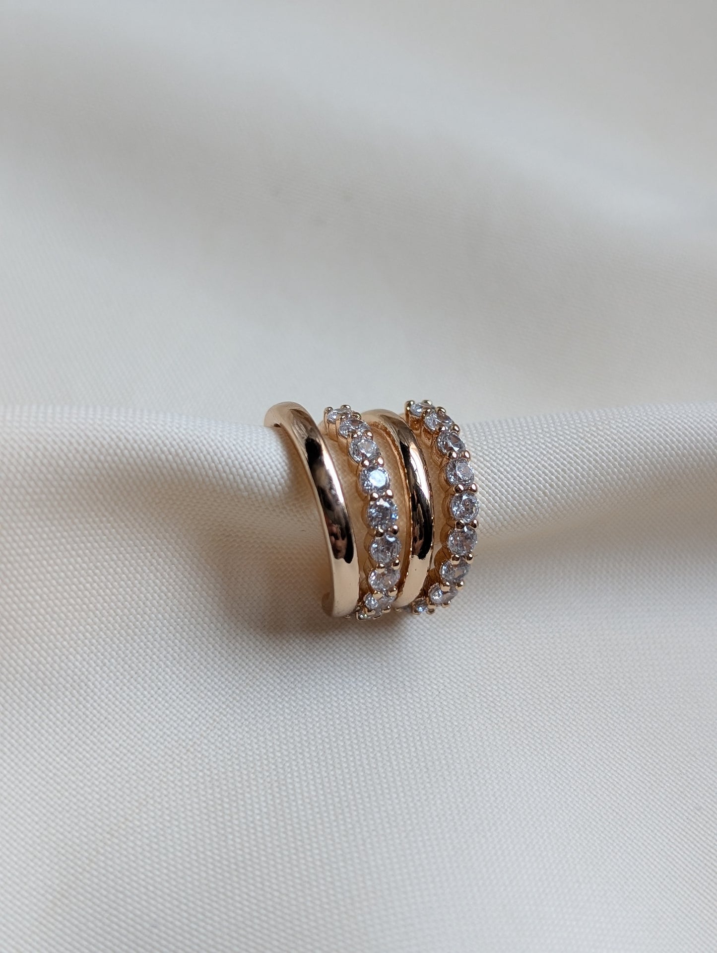 Quen 4 line Stone Cuff