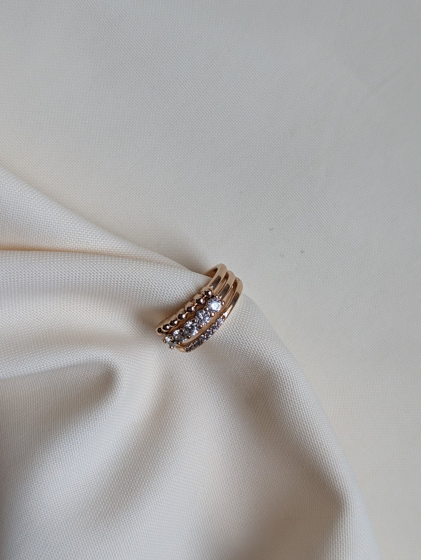 Ball Stone Line Cuff