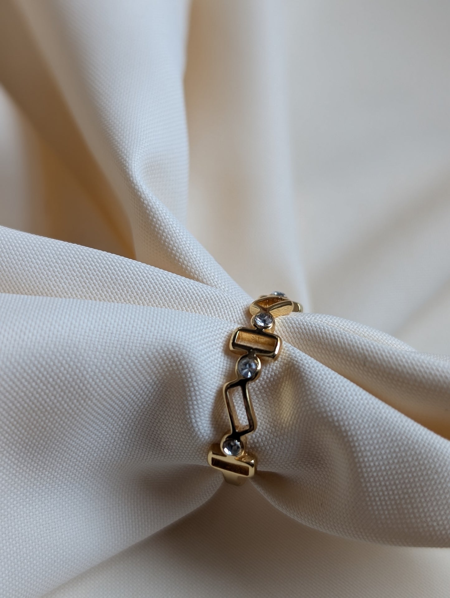 Rec Stone Ring Dainty