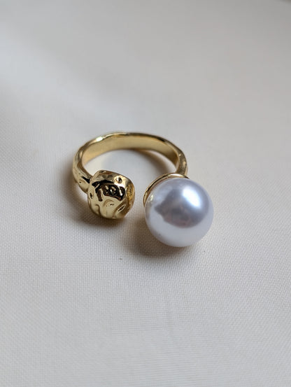 Pearl Big Square Ring