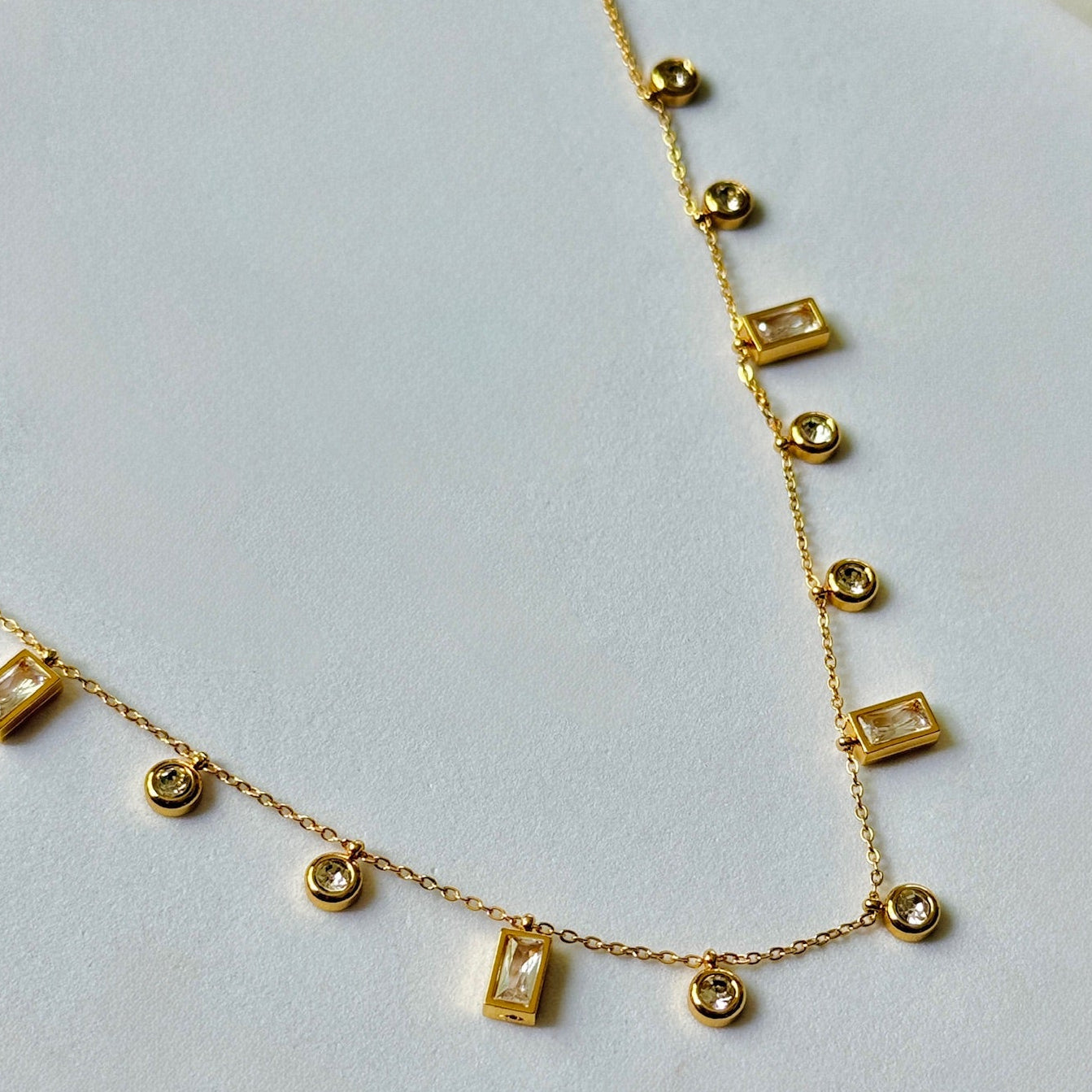 Plain Rectangle Dropping Chain
