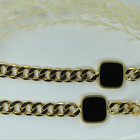 Whispering link earrings