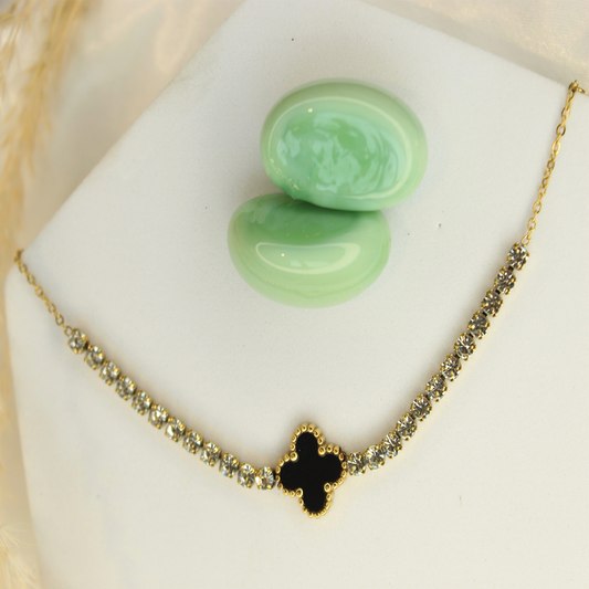 Clover stone bracelet