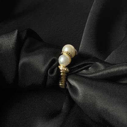 Pearl Spiral Ring