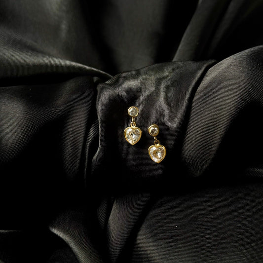 Sable Heart Dropping Stud