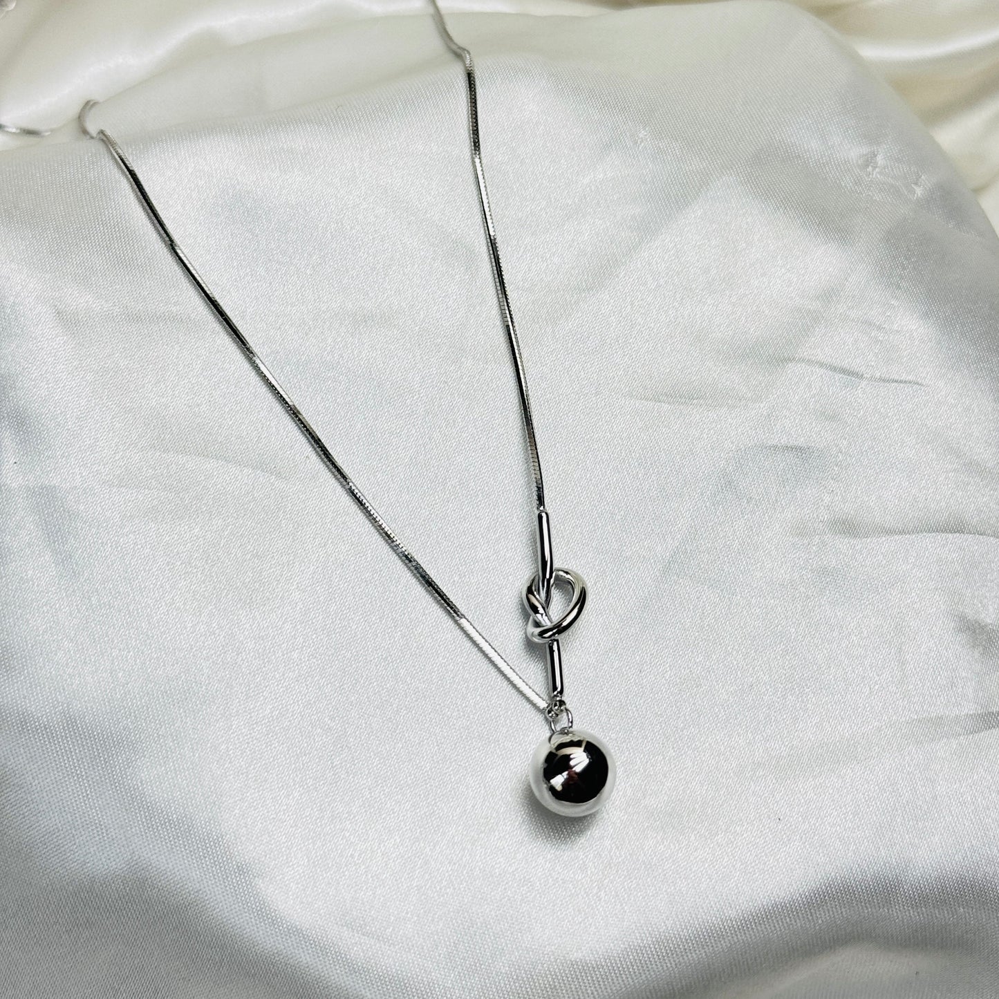 Knot Ball Chain