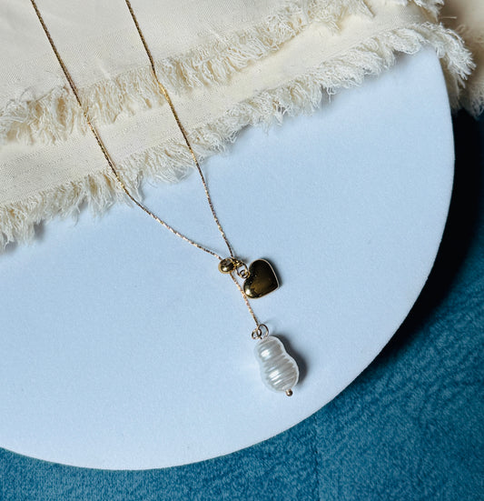 Diva Heart Pearl Chain