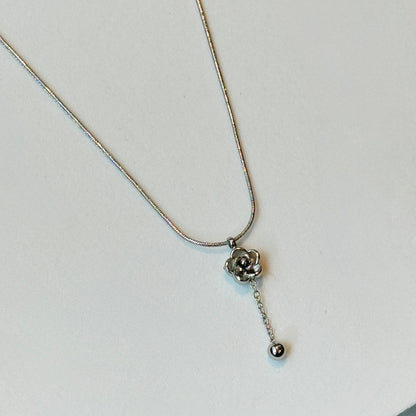 Rose Drop Silver Chain