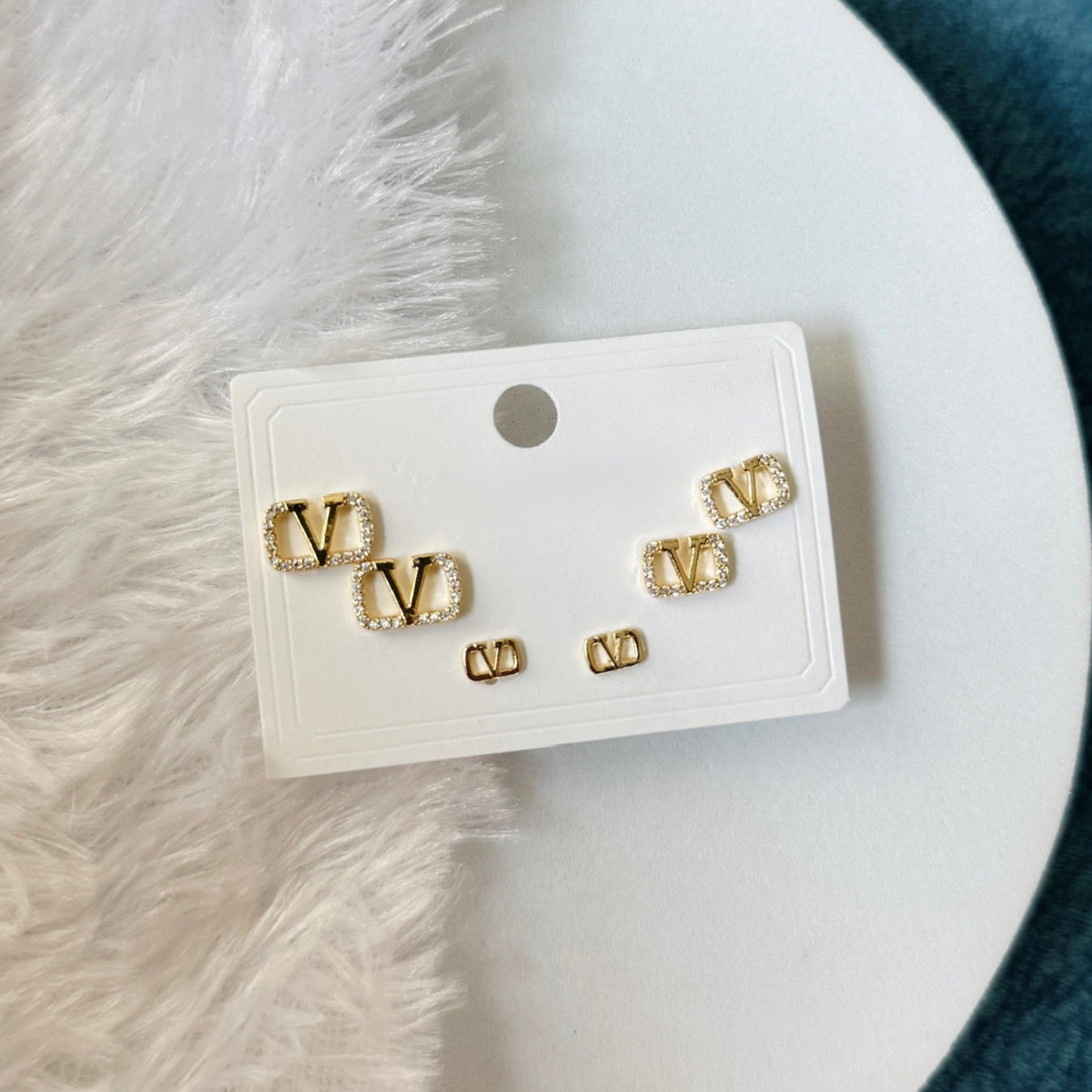 Valentine  Stone stud set