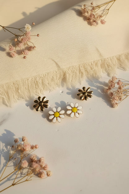 Dainty Gold Flower Stud