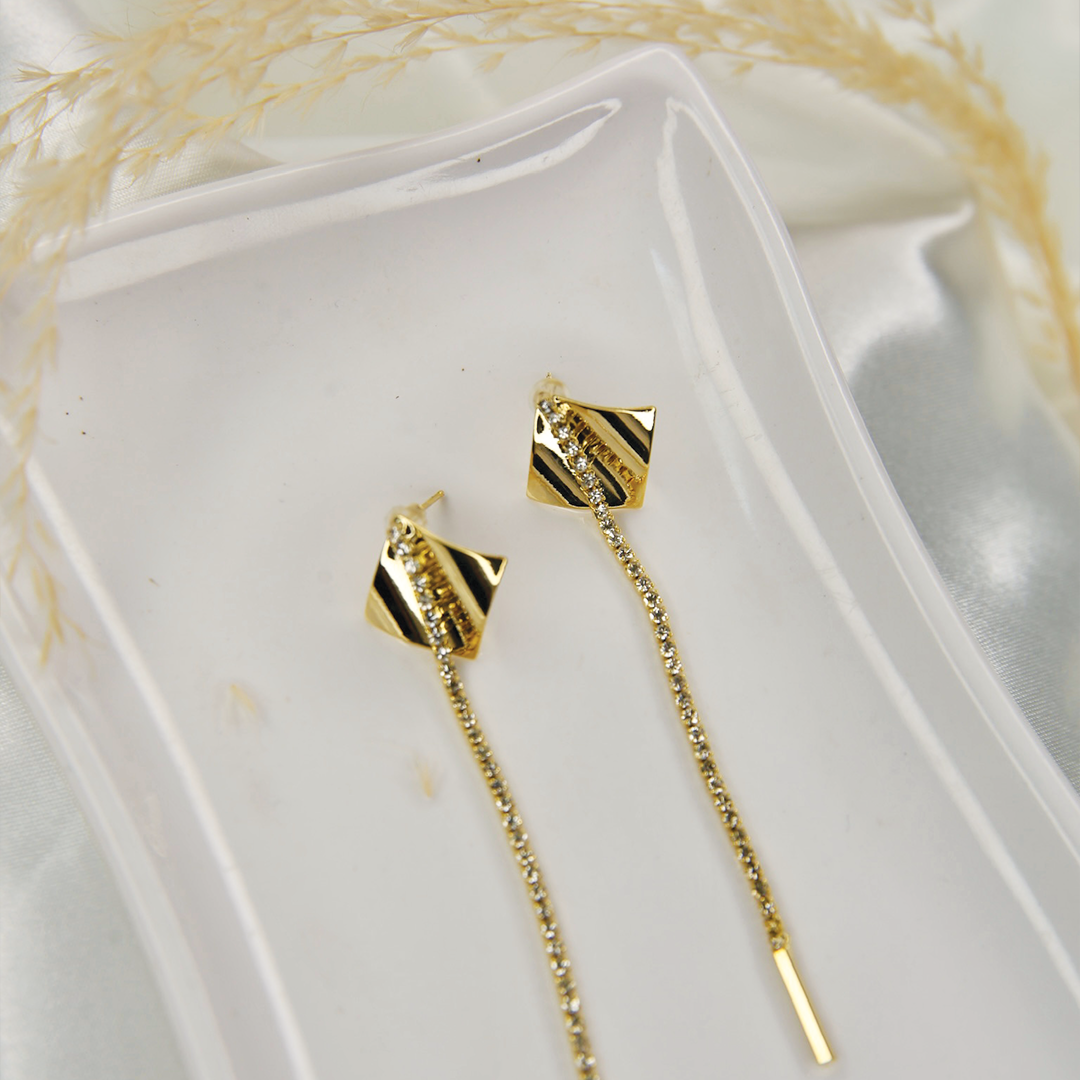 Diamond dew drop stone line