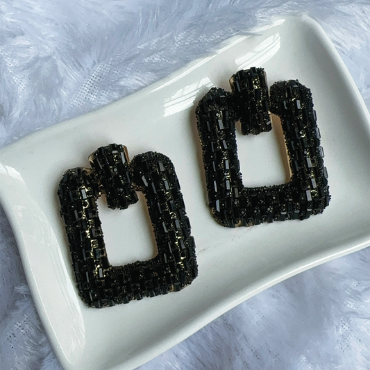 Premium black square earrings