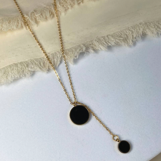 Octavia round black drop chain