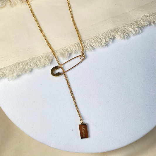 Calliope Safety pin love chain